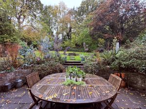 Photo 17- click for photo gallery